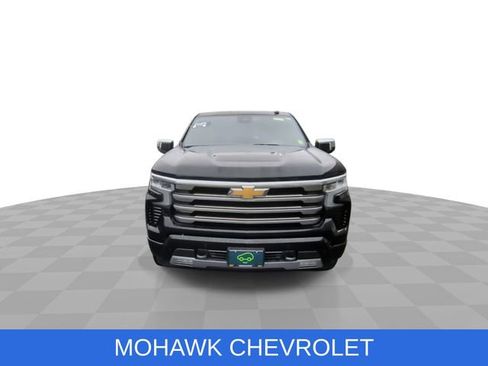 Used 2025 Chevrolet Silverado 1500 High Country w/ High Country Premium Package image 3