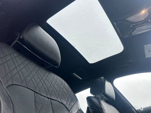 Used 2020 BMW 740i w/ M Sport Package image 15