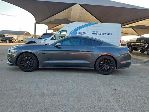 Used 2017 Ford Mustang GT Premium w/ GT Performance Package RWD image 8