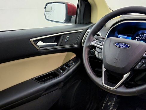 Used 2016 Ford Edge SEL w/ Equipment Group 201A AWD/4WD image 24