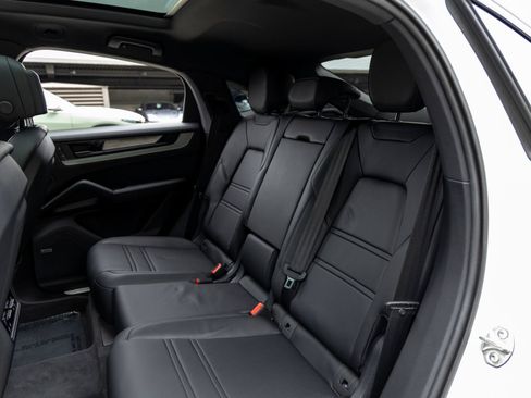 Certified 2026 Porsche Cayenne Coupe AWD/4WD image 47