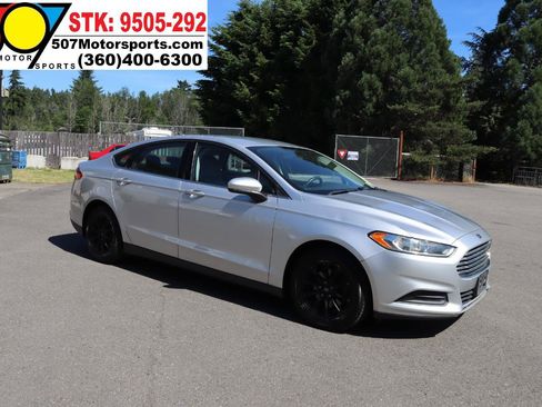 Used 2015 Ford Fusion S FWD image 10