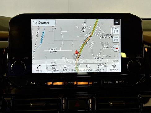 Used 2025 Nissan Pathfinder Platinum AWD/4WD image 13