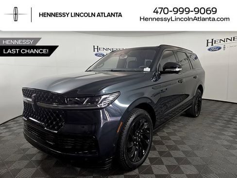 New 2025 Lincoln Navigator Reserve w/ Jet Appearance Package AWD/4WD image 1