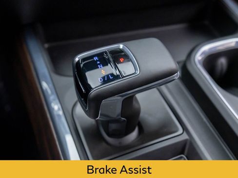 Used 2024 GMC Sierra 1500 SLT w/ SLT Premium Plus Package image 28