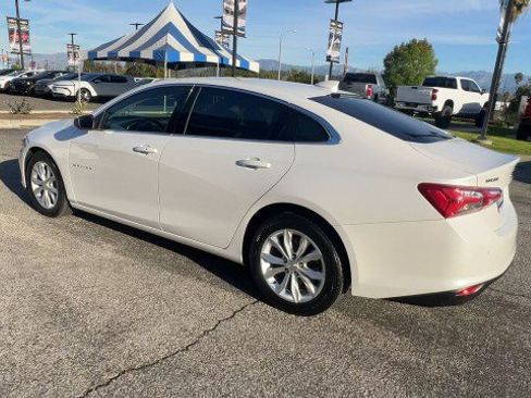 Used 2019 Chevrolet Malibu LT w/ Driver Confidence Package II image 2