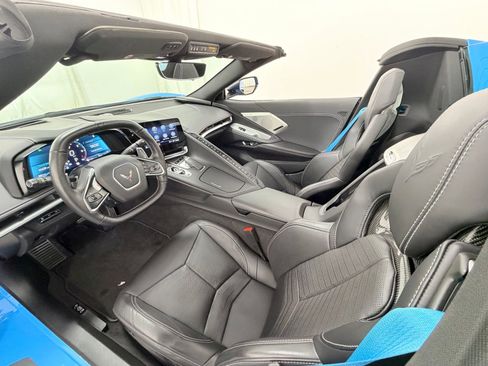 Used 2023 Chevrolet Corvette Stingray Preferred Conv w/ Z51 Performance Package RWD image 15
