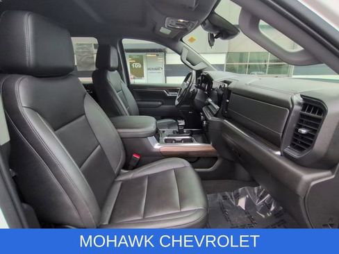 Used 2023 Chevrolet Silverado 1500 RST w/ Convenience Package II AWD/4WD image 29