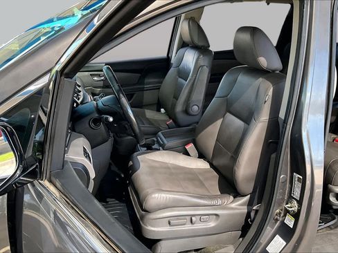 Used 2015 Honda Odyssey Touring image 8
