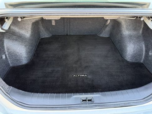 Used 2025 Nissan Altima 2.5 SV image 23