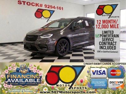 Used 2021 Chrysler Pacifica Touring w/ S Appearance Package