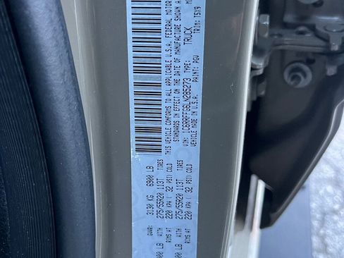 Used 2020 RAM 1500 Big Horn w/ Built-to-serve Edition image 41