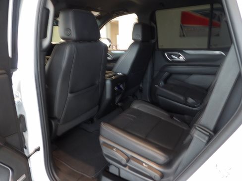 Used 2023 Chevrolet Tahoe RST w/ RST Performance Edition AWD/4WD image 20