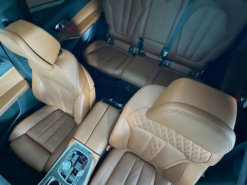 Certified 2025 BMW X7 xDrive40i w/ Executive Package image 22