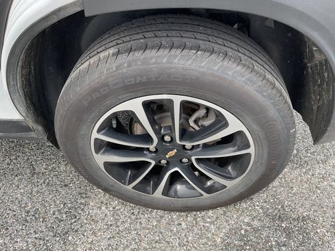 Used 2025 Chevrolet TrailBlazer LT AWD/4WD image 7