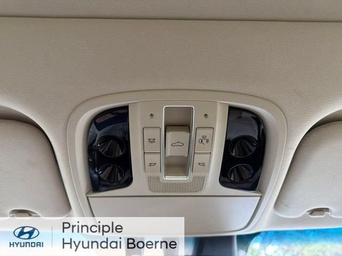 Used 2017 Kia Cadenza Technology FWD image 15