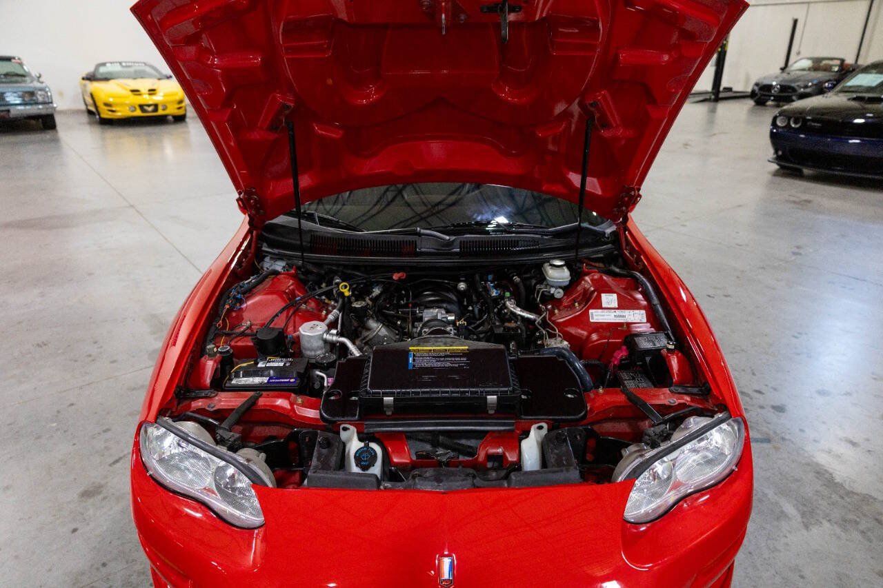 Used 2002 Chevrolet Camaro Z28 w/ SS Performance/Appearance Pkg RWD image 16