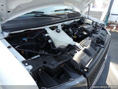 Used 2017 Chevrolet Express 3500 image 12