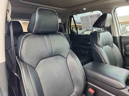 Used 2023 Honda Pilot Elite image 35