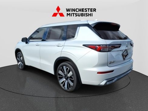 New 2025 Mitsubishi Outlander SEL image 6