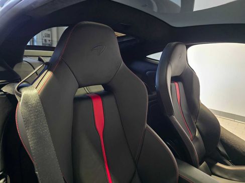 Used 2019 McLaren 570S image 17
