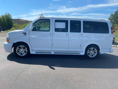 Used 2014 Chevrolet Express 1500 AWD image 6
