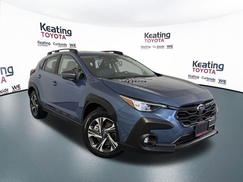 Used 2024 Subaru Crosstrek 2.0i Premium AWD/4WD image 3