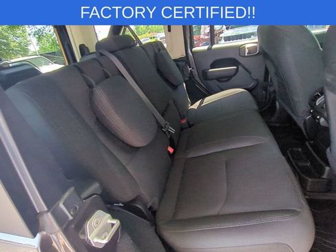 Certified 2023 Jeep Wrangler Unlimited w/ Cold Weather Group AWD/4WD image 31