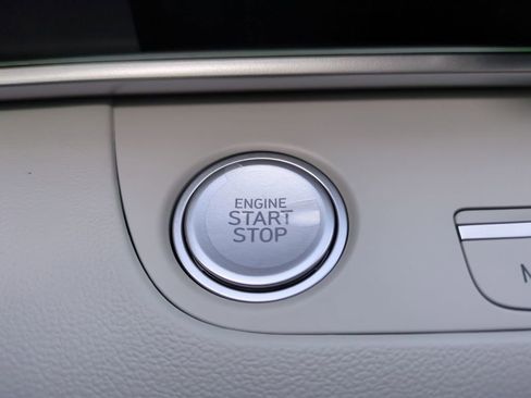 New 2026 Hyundai Elantra Limited image 36