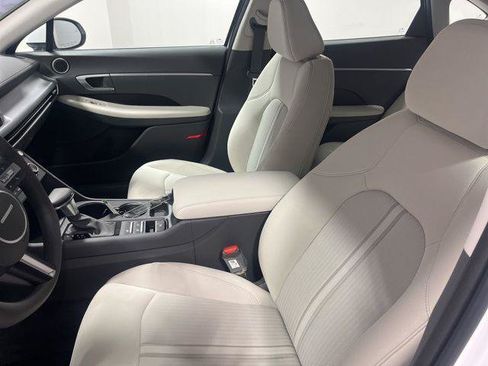New 2026 Hyundai Sonata SE FWD image 8