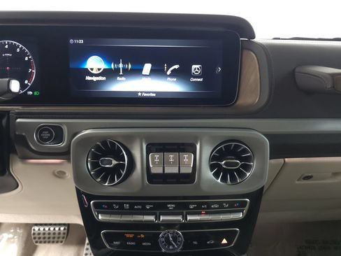 Used 2024 Mercedes-Benz G 550 image 17