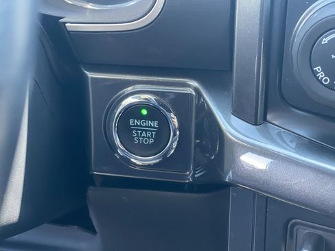 Used 2022 Ford F150 XLT AWD/4WD image 25