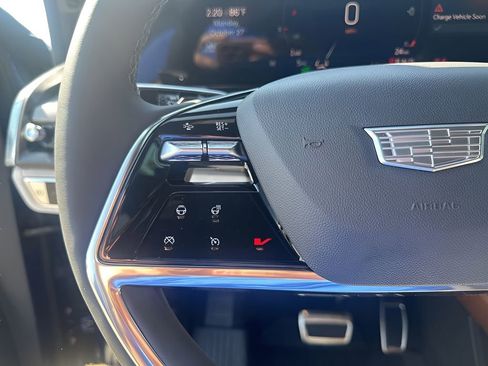 New 2026 Cadillac Vistiq Sport w/ LPO, Floor Liner Package image 30