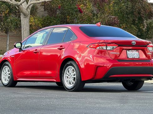 Certified 2021 Toyota Corolla LE image 7