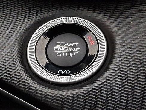 Used 2023 Jeep Grand Cherokee L Altitude image 24