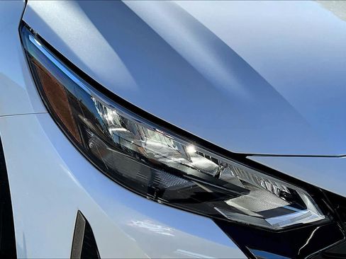 New 2025 Nissan Sentra SR image 13