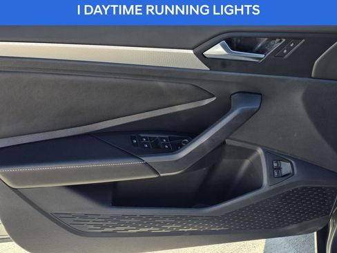 Used 2024 Volkswagen Jetta Sport image 17