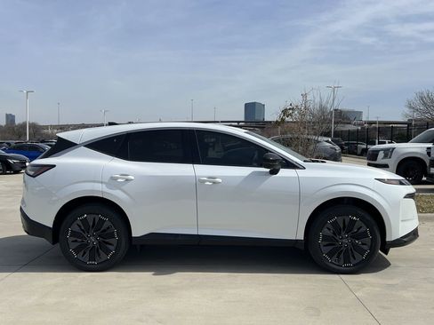 New 2026 Nissan Murano Platinum image 3