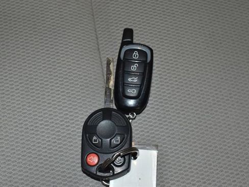 Used 2014 Ford Focus SE FWD image 19