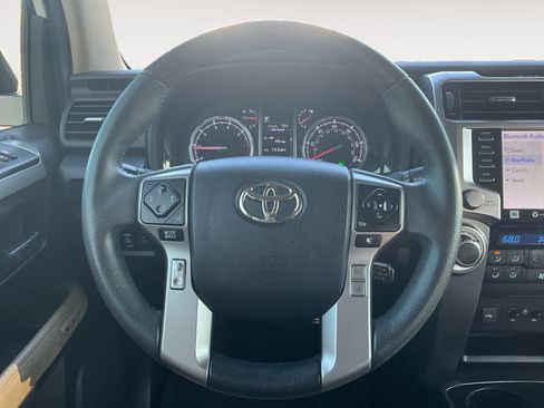 Used 2022 Toyota 4Runner Limited AWD/4WD image 15