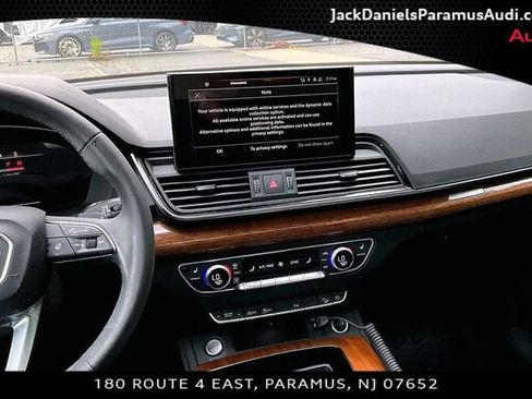 Used 2023 Audi Q5 2.0T Premium Plus w/ Premium Plus Package AWD/4WD image 6