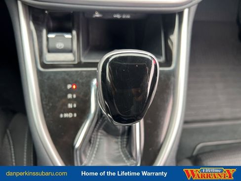 Used 2022 Subaru Outback Premium image 19