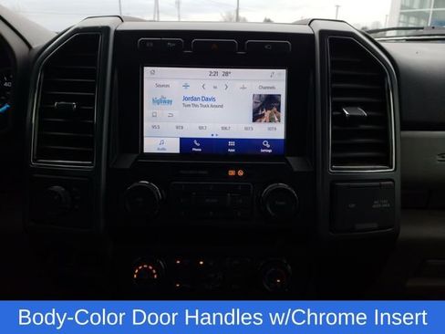 Used 2022 Ford F350 XLT w/ XLT Premium Package image 21