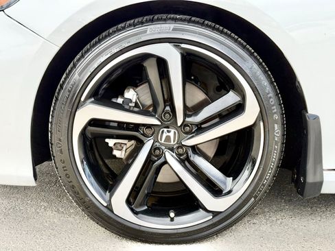 Used 2019 Honda Accord Sport image 12