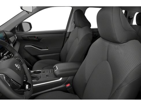 Used 2022 Toyota Highlander LE FWD image 8