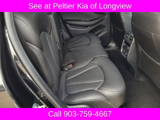 Used 2019 Buick Envision Essence FWD image 14