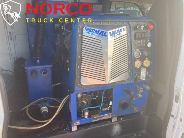 Used 2018 Chevrolet Express 2500 RWD image 13
