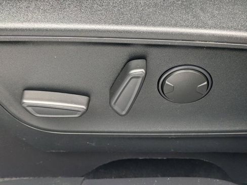 Used 2020 Ford Escape SEL image 17