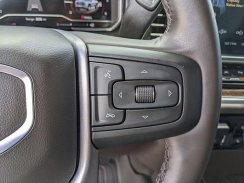 Used 2025 GMC Sierra 1500 SLE AWD/4WD image 30