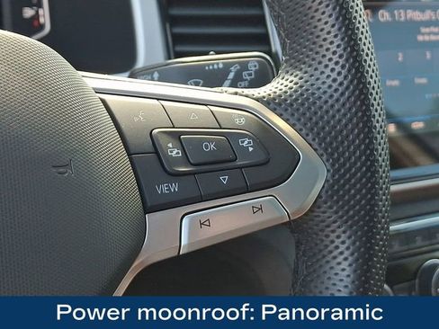 Used 2023 Volkswagen Atlas SEL R-Line AWD/4WD image 8